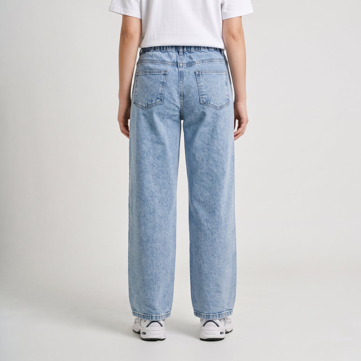Women Wide Leg Jeans 23110 in Light Blue, photo 2