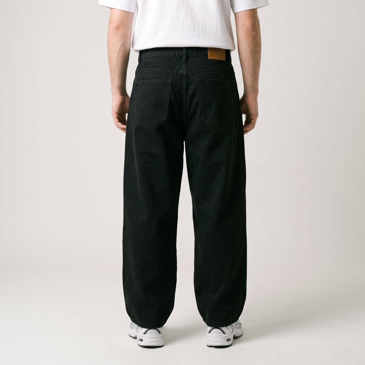 Men Angled Seam Baggy Jeans 23105 - Black