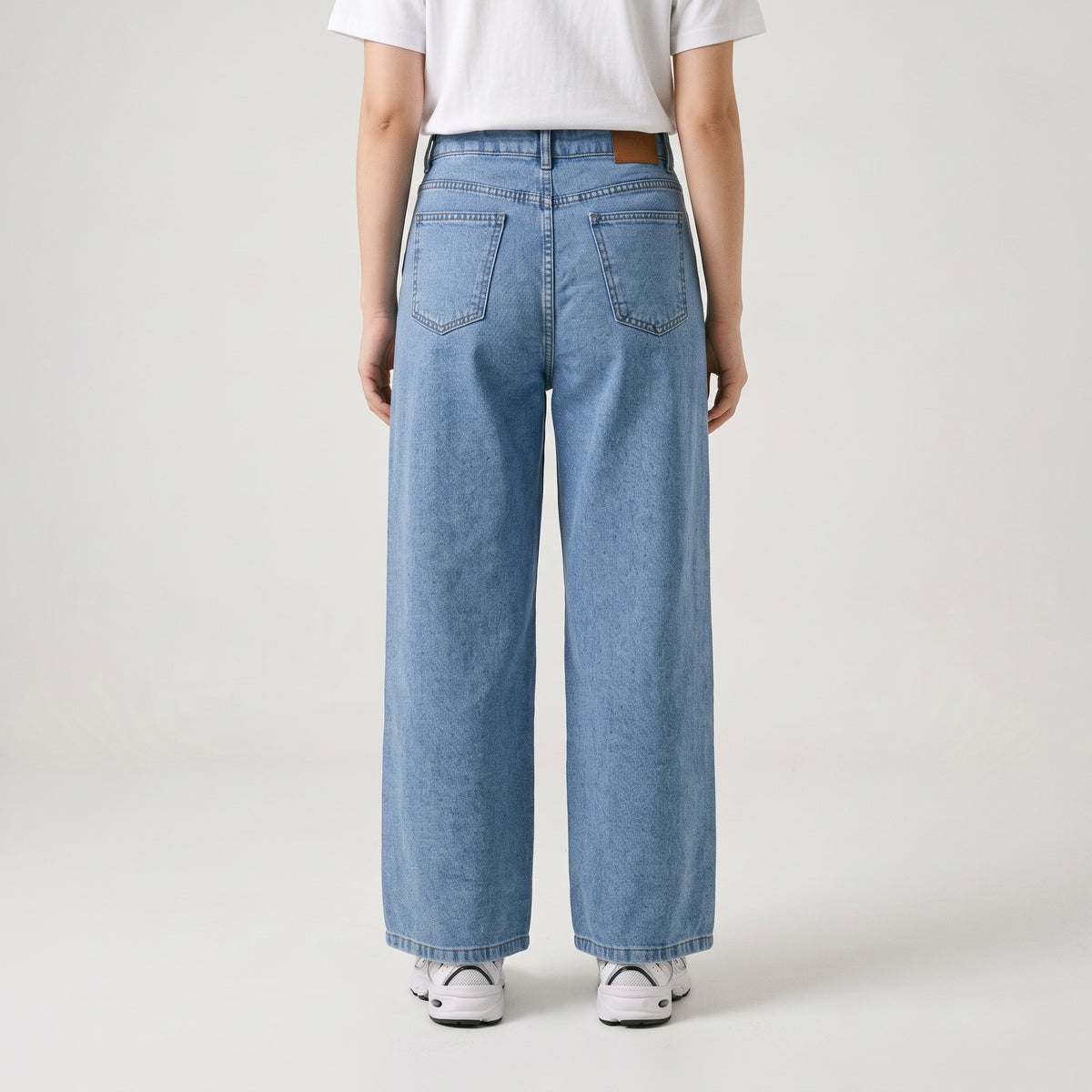 Women Wide Leg Jeans 23074 in Light Blue, photo 2