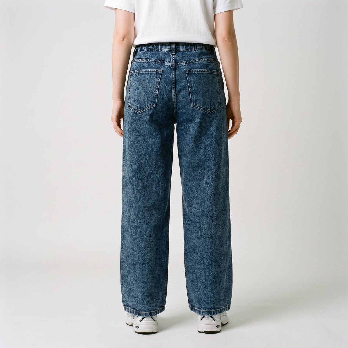 Women Wide Leg Jeans 23110 in Dark Blue, photo 2