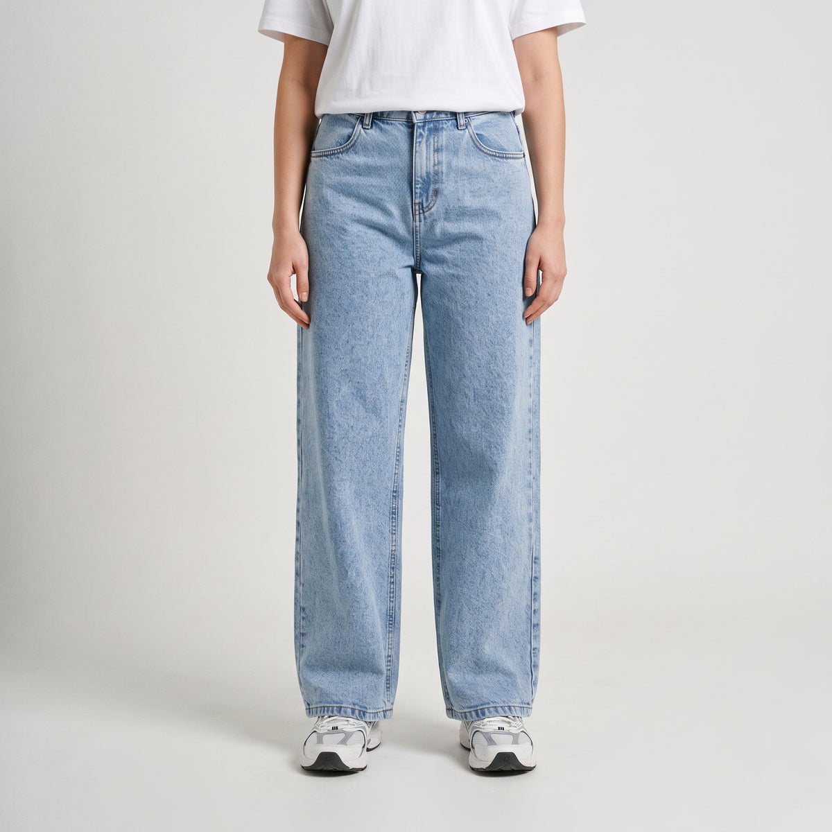 Women Wide Leg Jeans 23110 in Light Blue, photo 1
