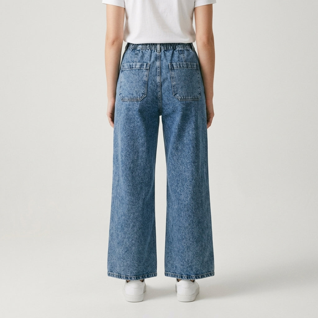Women Wide Leg Jeans 23107 in Medium Blue, back view