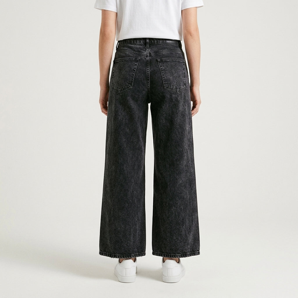 Women Wide Leg Jeans 23108 in Black, back view