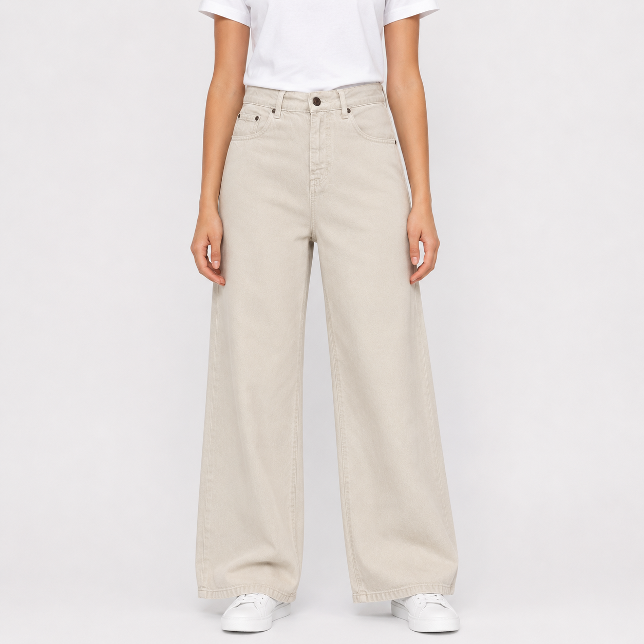 Women High-Waisted Wide Leg Jeans - White